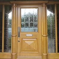 Traditional front doors: Greek Revival