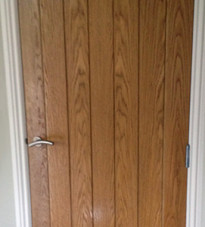 Interior door in the contemporary style