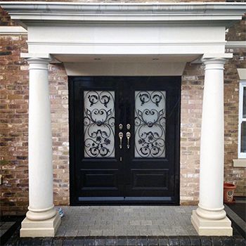 Georgian door with grilles